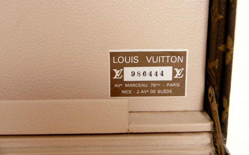 LOUIS VUITTON Monogram President Classeur Briefcase 152373